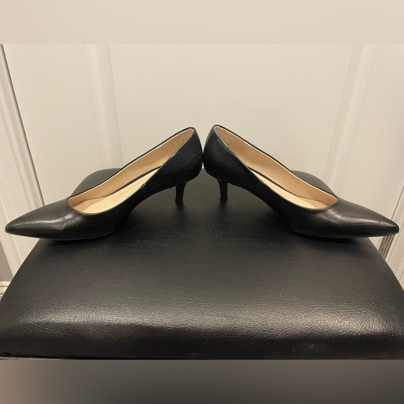 Life Stride Shoes - Life Stride womens size 8 wide kitten heels